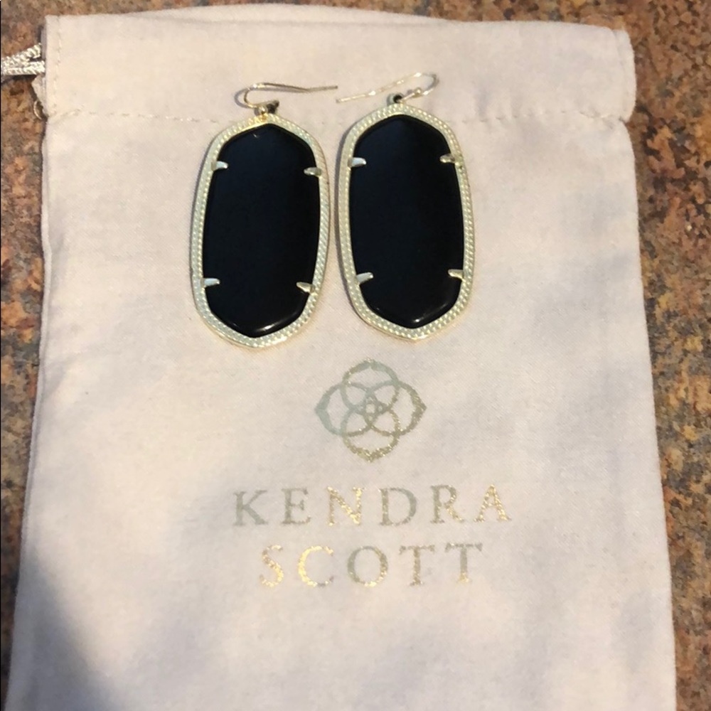 Kendra Scott Black and Gold Danielle earrings